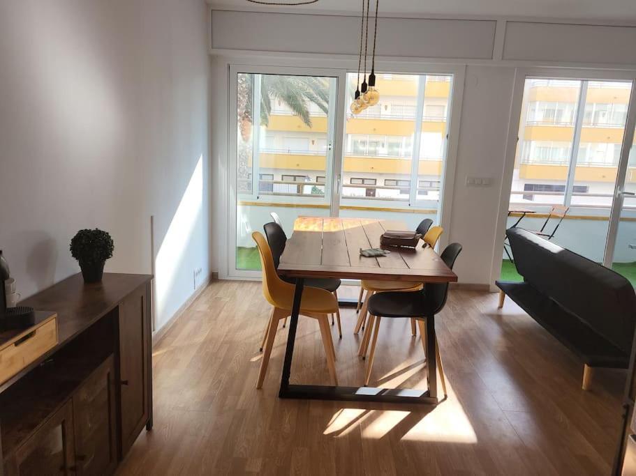 Superbe Apartement En Avec Piscine Appartement Roses